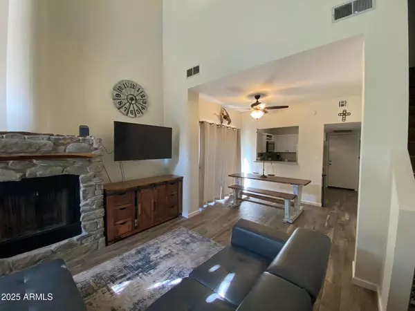 Chandler, AZ 85224,1126 W ELLIOT Road #1061