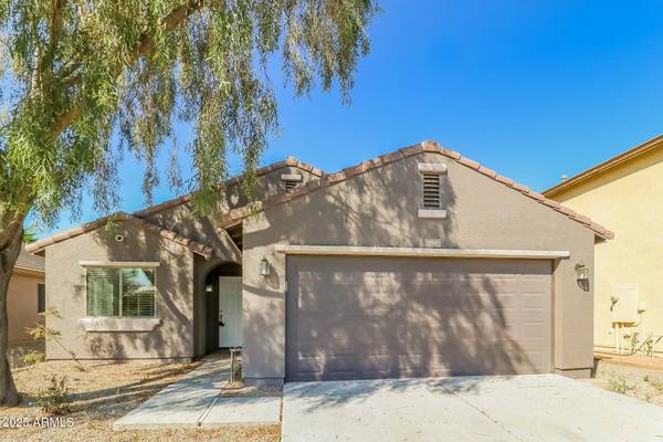 1767 W DESERT HILLS Drive, San Tan Valley, AZ 85144