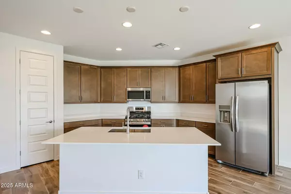 Peoria, AZ 85383,7591 W HONEYSUCKLE Drive