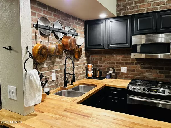 Flagstaff, AZ 86004,2600 N Valley View Drive #107