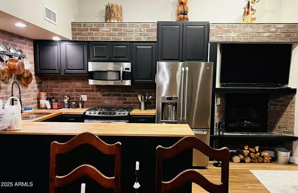 Flagstaff, AZ 86004,2600 N Valley View Drive #107