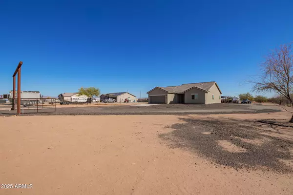 Wittmann, AZ 85361,29409 N 220TH Avenue