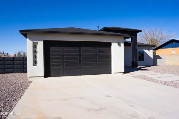 Douglas, AZ 85607,2016 E 13TH Street