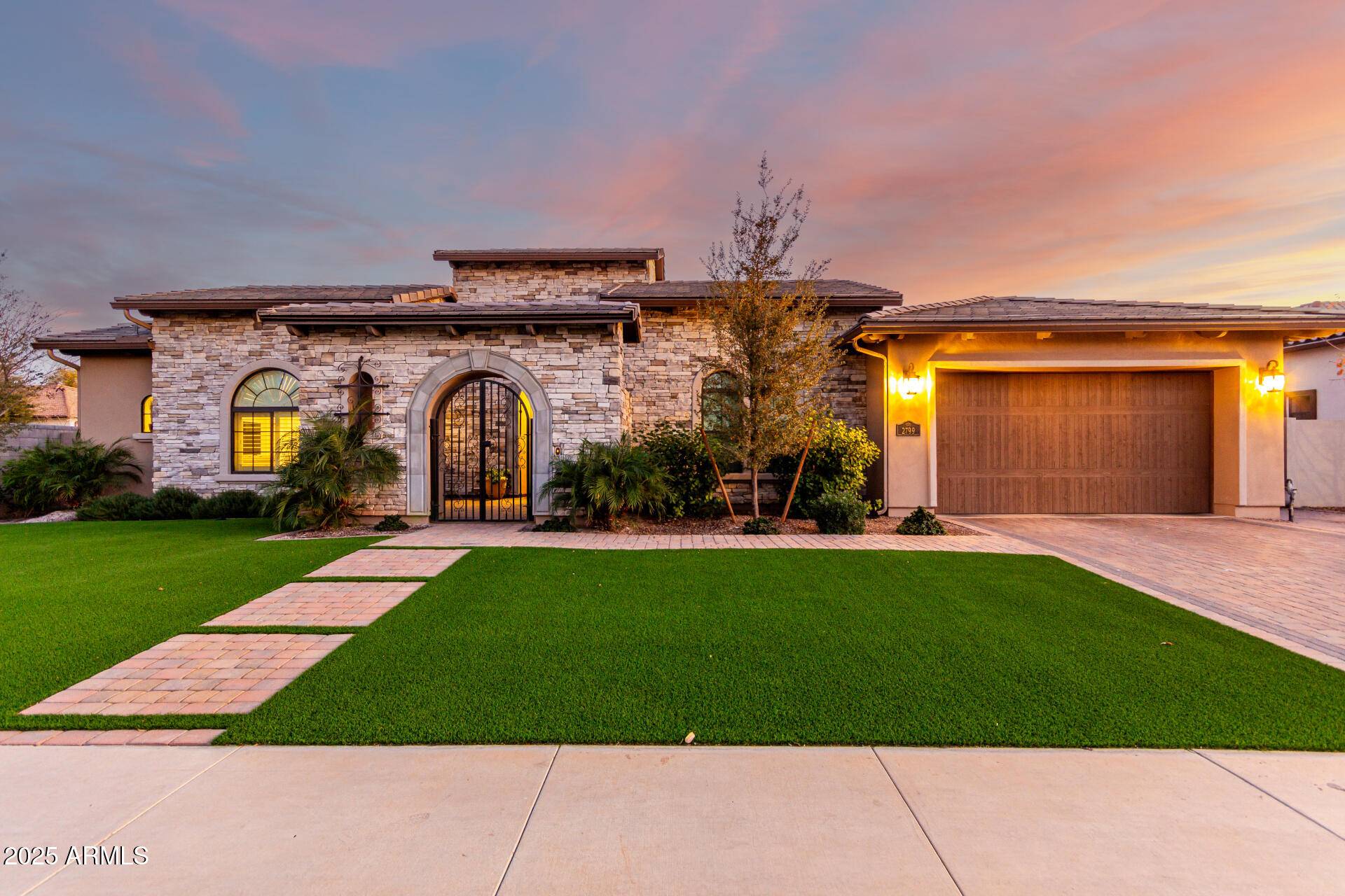 2799 E WATERMAN Street,  Gilbert,  AZ 85297