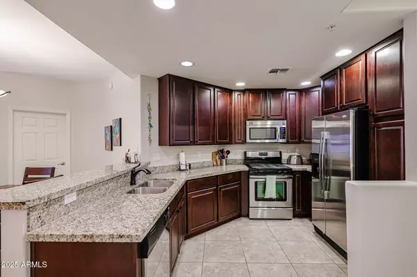 Phoenix, AZ 85054,5350 E DEER VALLEY Drive #1275