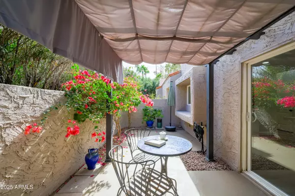 Scottsdale, AZ 85258,7920 E VIA CAMELLO -- #49