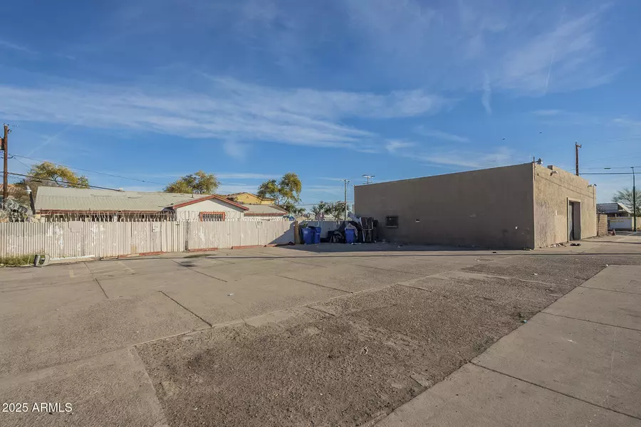 1602 W BUCKEYE Road, Phoenix, AZ 85007