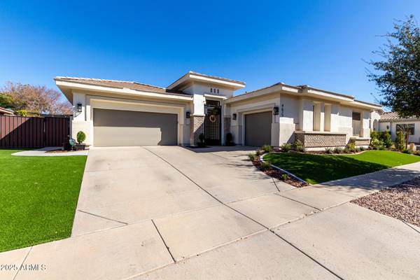 4675 S BANDIT Road, Gilbert, AZ 85297