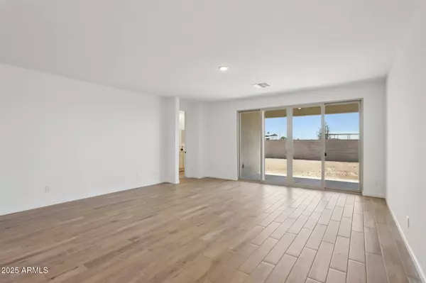 Tolleson, AZ 85353,4513 W 95th Drive