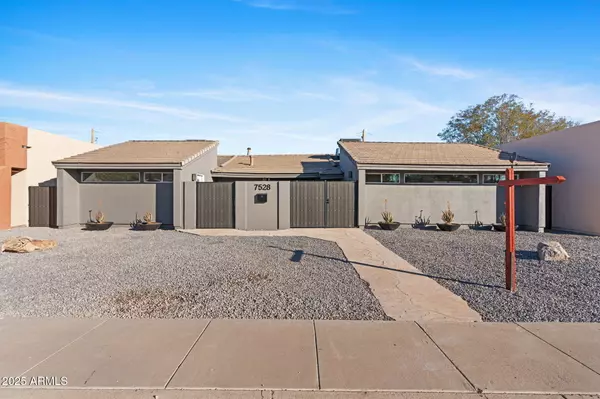 7528 E First Street, Scottsdale, AZ 85251