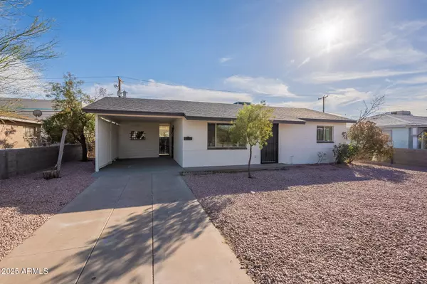 3321 E ALMERIA Road, Phoenix, AZ 85008