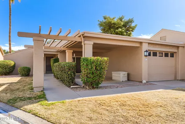 122 LEISURE WORLD --, Mesa, AZ 85206