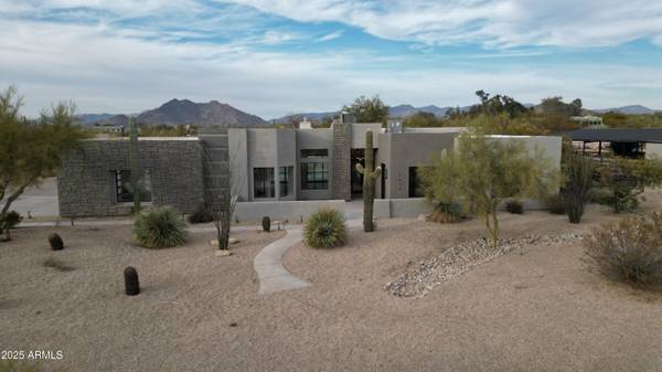 7070 E LOWDEN Drive, Scottsdale, AZ 85266