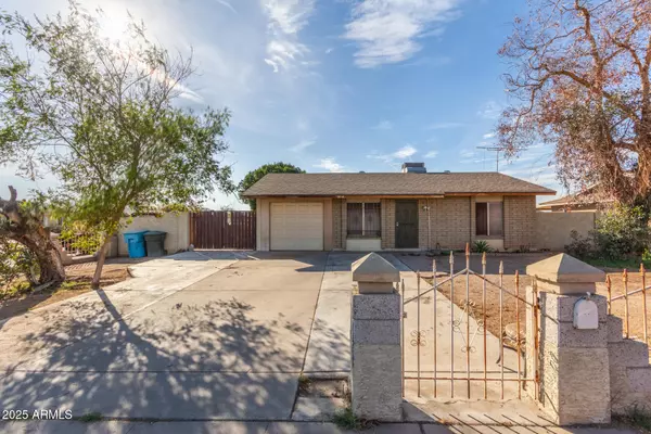 Phoenix, AZ 85043,814 N 61st dr Drive