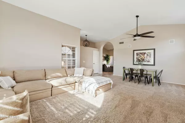Cave Creek, AZ 85331,4514 E MAZATZAL Drive
