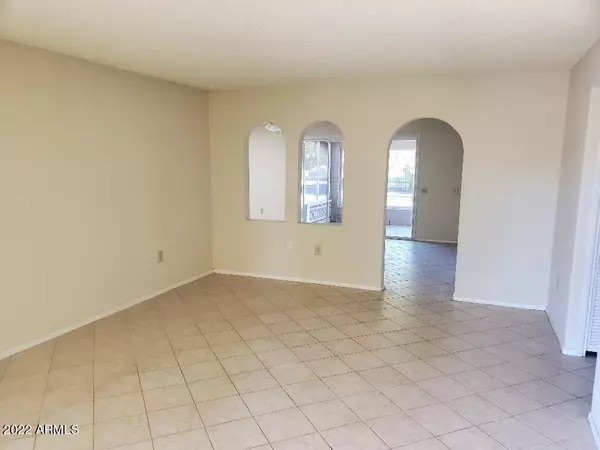 Sun City, AZ 85351,9350 W GLEN OAKS Circle N