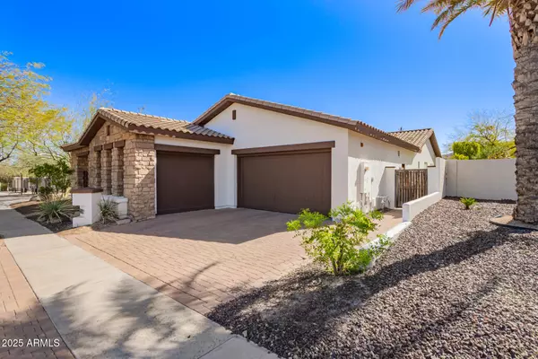 Phoenix, AZ 85042,9001 S 18TH Way