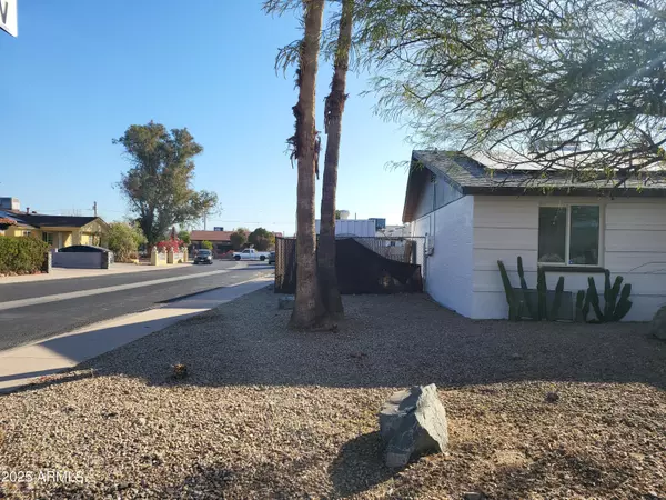 Phoenix, AZ 85032,13839 N 33RD Street