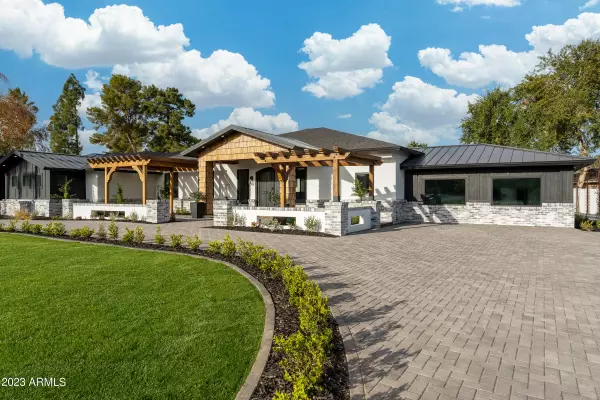 Paradise Valley, AZ 85253,7014 E PALO VERDE Lane