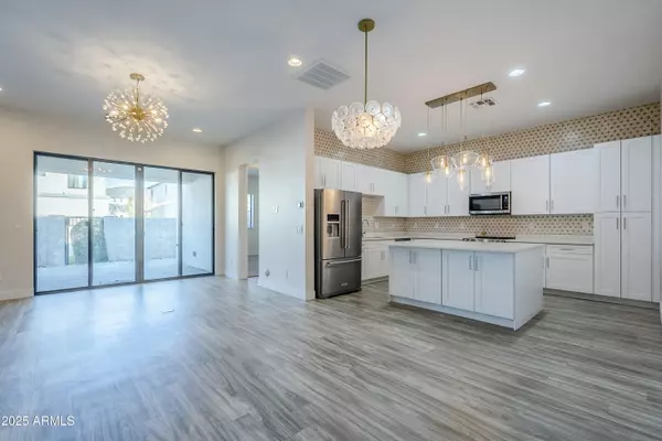 Phoenix, AZ 85028,3128 E CHERYL Drive