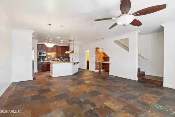 Scottsdale, AZ 85260,10757 N 74TH Street #1016