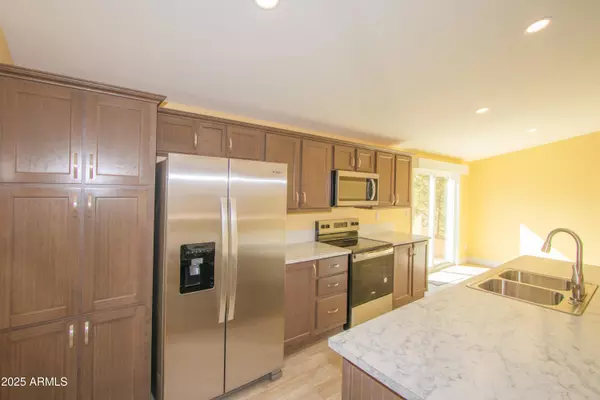 Williams, AZ 86046,2432 E New Moon Way