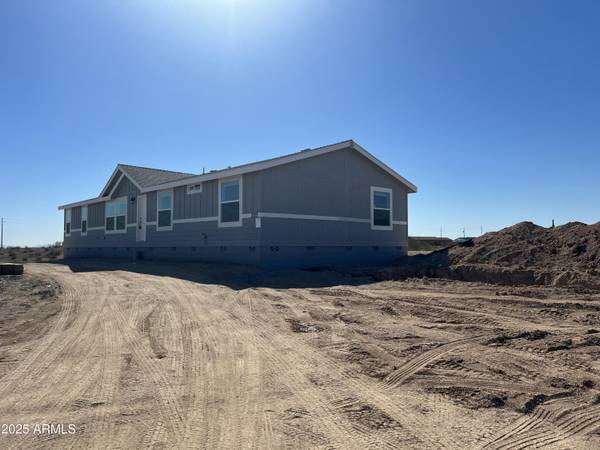 333171 W Flower Street, Tonopah, AZ 85354