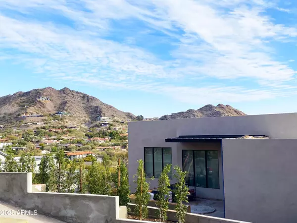 Paradise Valley, AZ 85253,4232 E UPPER RIDGE Way