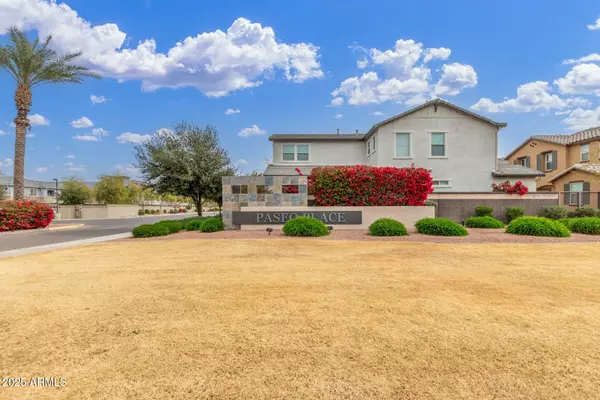 117 E ROADRUNNER Drive, Chandler, AZ 85286