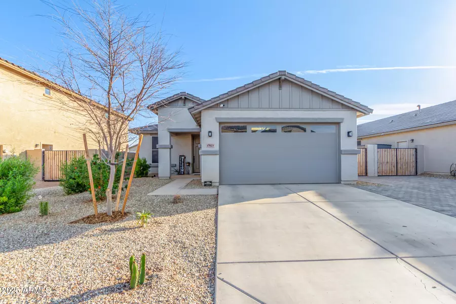 17823 W JESSIE Lane, Surprise, AZ 85387