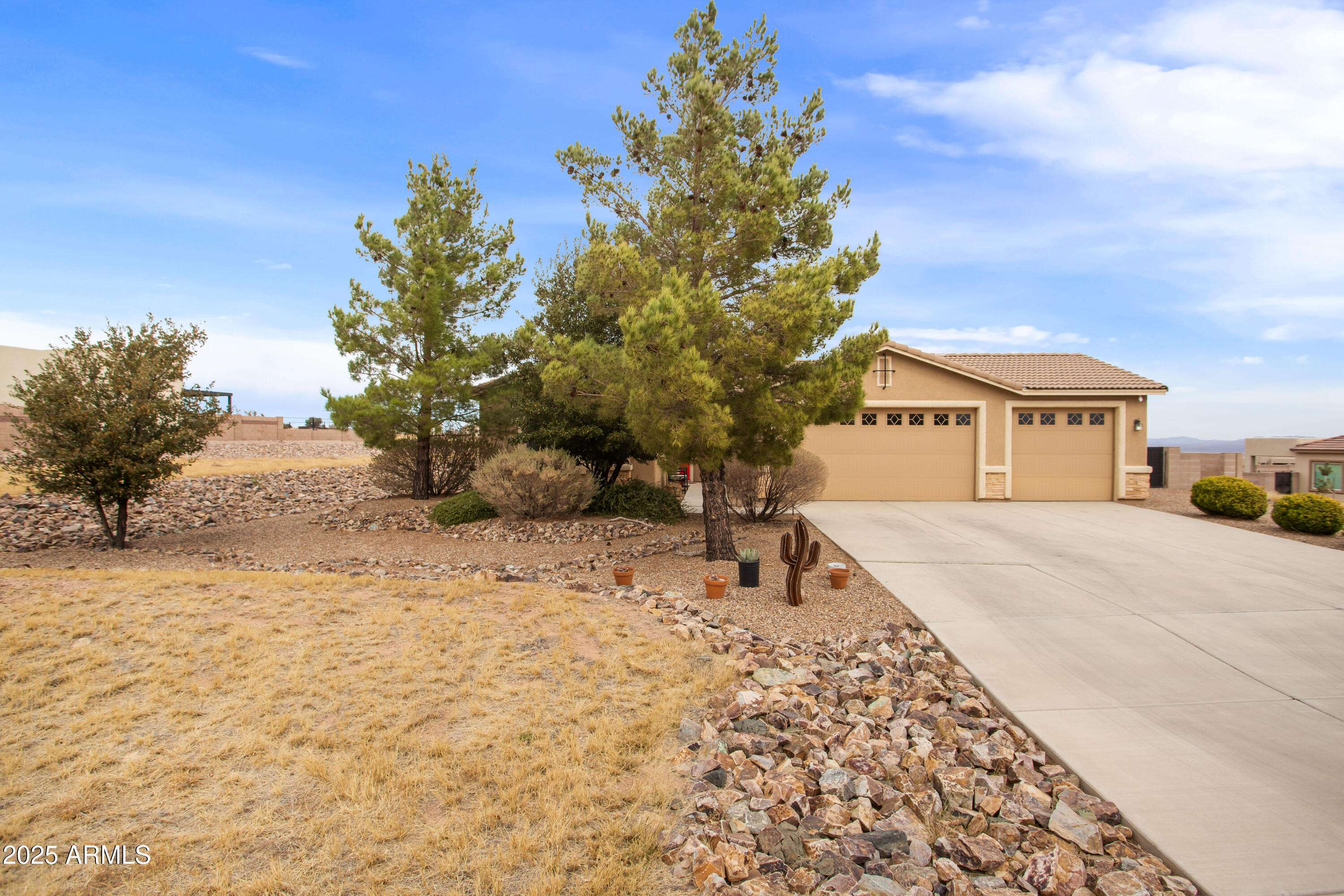 Hereford, AZ 85615,6592 E SADDLEHORN Circle