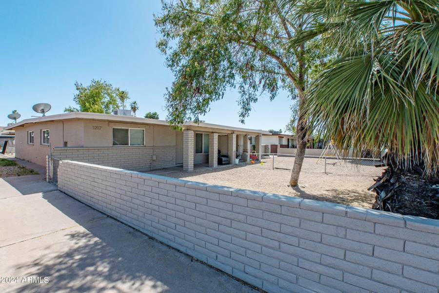 1217 W Southern Avenue, Tempe, AZ 85282