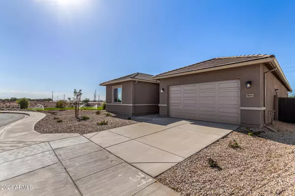 31476 N HAYWEATHER Lane, San Tan Valley, AZ 85143