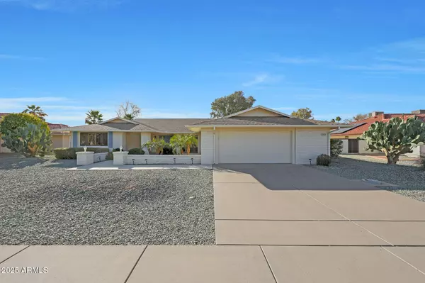 13443 W GABLE HILL Drive, Sun City West, AZ 85375