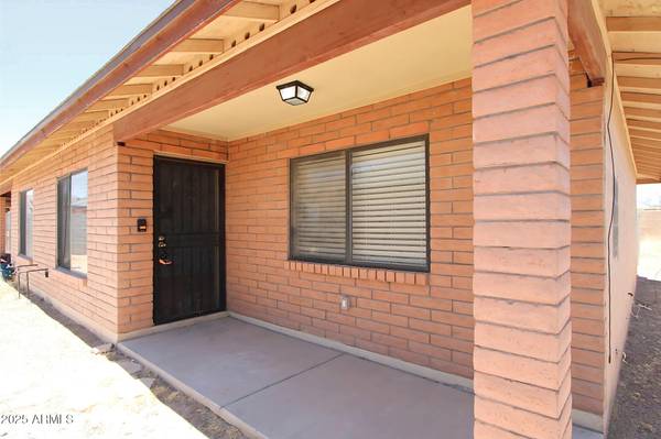 9950 W LYNX Drive #A, Arizona City, AZ 85123