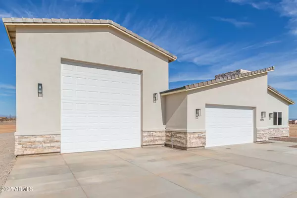 Wittmann, AZ 85361,24032 W Redbird Road