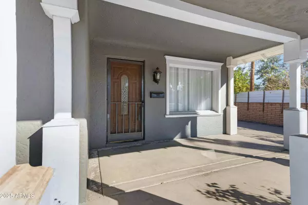 Mesa, AZ 85203,215 N HOBSON --