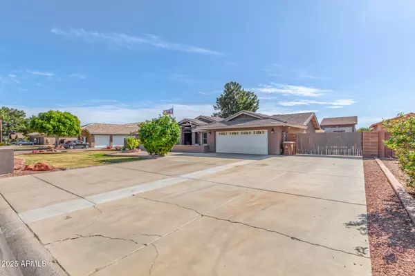 Peoria, AZ 85383,8621 W VIA MONTOYA Drive