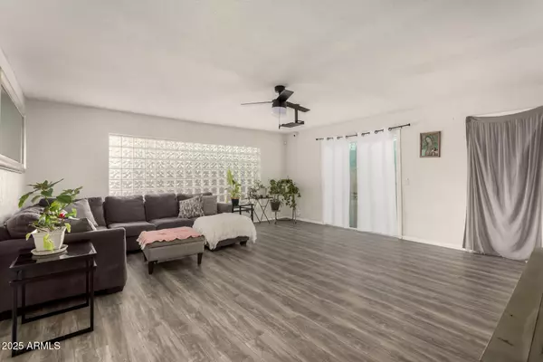 Phoenix, AZ 85021,7006 N 14TH Avenue