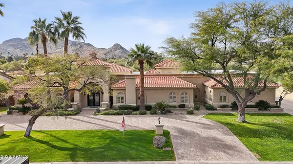 Paradise Valley, AZ 85253,5827 E SANNA Street