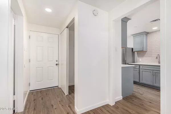 Scottsdale, AZ 85251,6125 E INDIAN SCHOOL Road #228