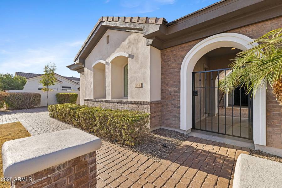 253 W MALIBU Drive, Chandler, AZ 85248