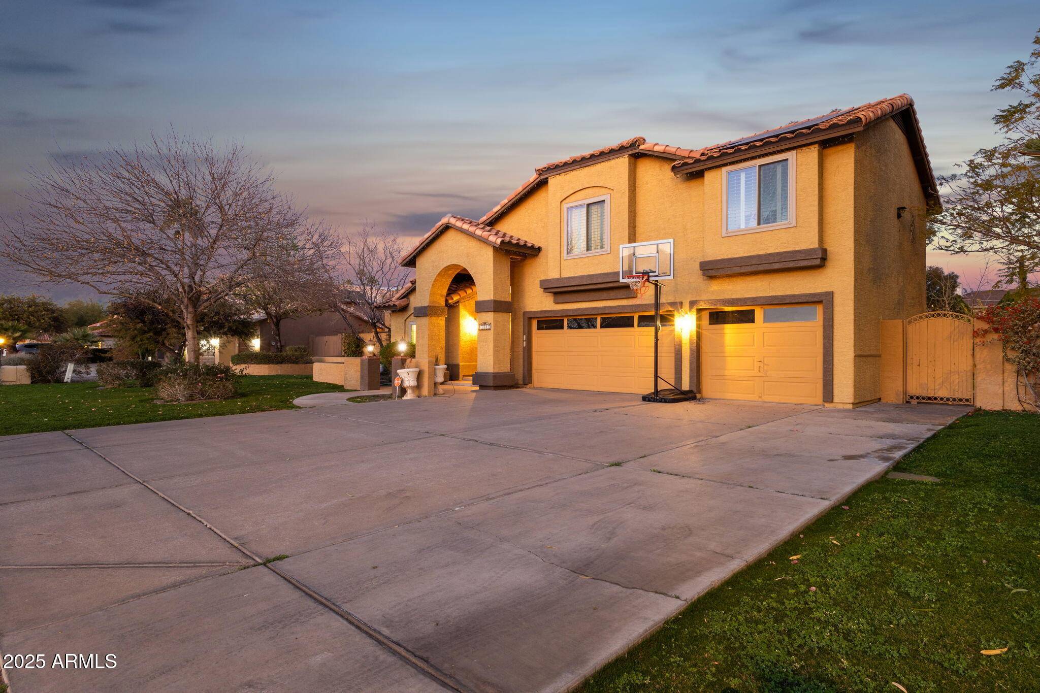 Phoenix, AZ 85032,15011 N 45TH Place