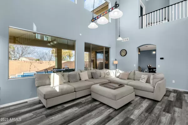 San Tan Valley, AZ 85144,3238 W WHITE CANYON Road