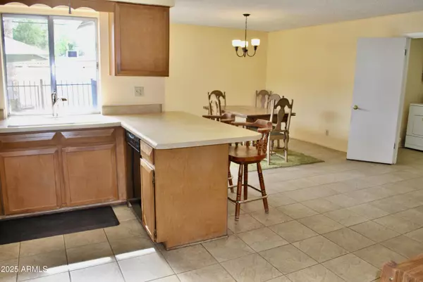 Phoenix, AZ 85051,3817 W CARON Street