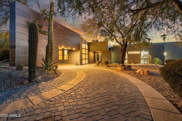 24201 N 87TH Street, Scottsdale, AZ 85255