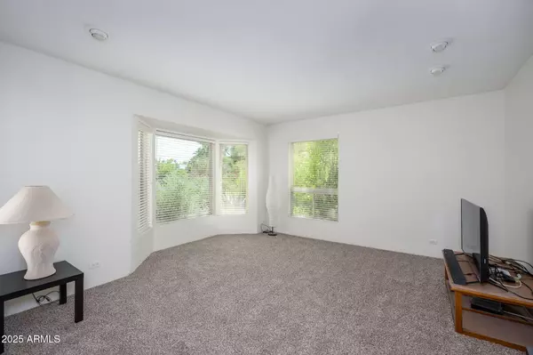 Phoenix, AZ 85020,7841 N 18TH Street