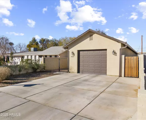 9106 W ADAMS Street, Tolleson, AZ 85353