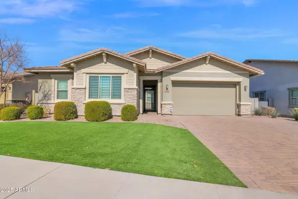 13734 W HARVEST Avenue, Litchfield Park, AZ 85340