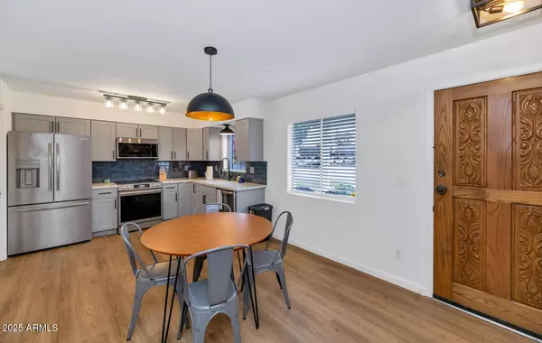 Phoenix, AZ 85018,4449 N 40TH Street